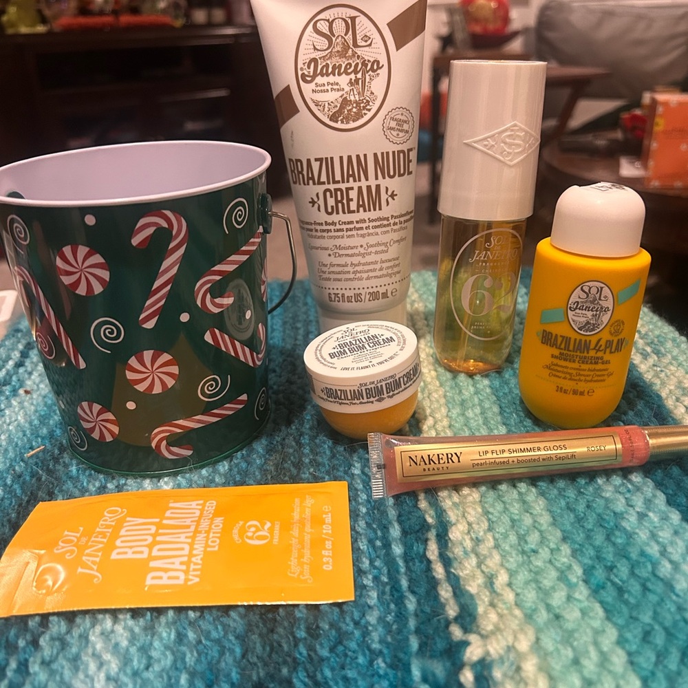 Sol de Janeiro Holiday Skincare Bundle Holiday ready!